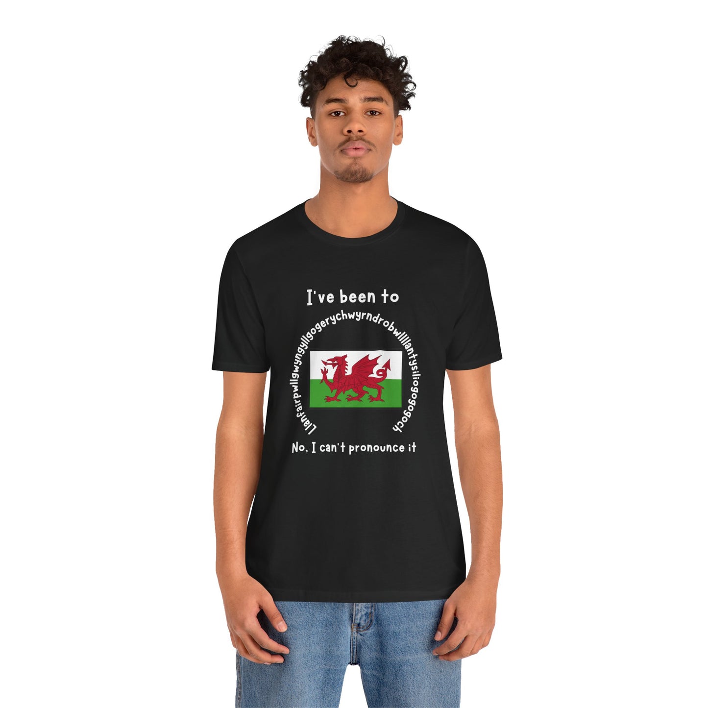 Llanfairpwllgwyngyllgogerychwyrndrobwllllantysiliogogogoch T-Shirt – Funny Wales Travel Merch