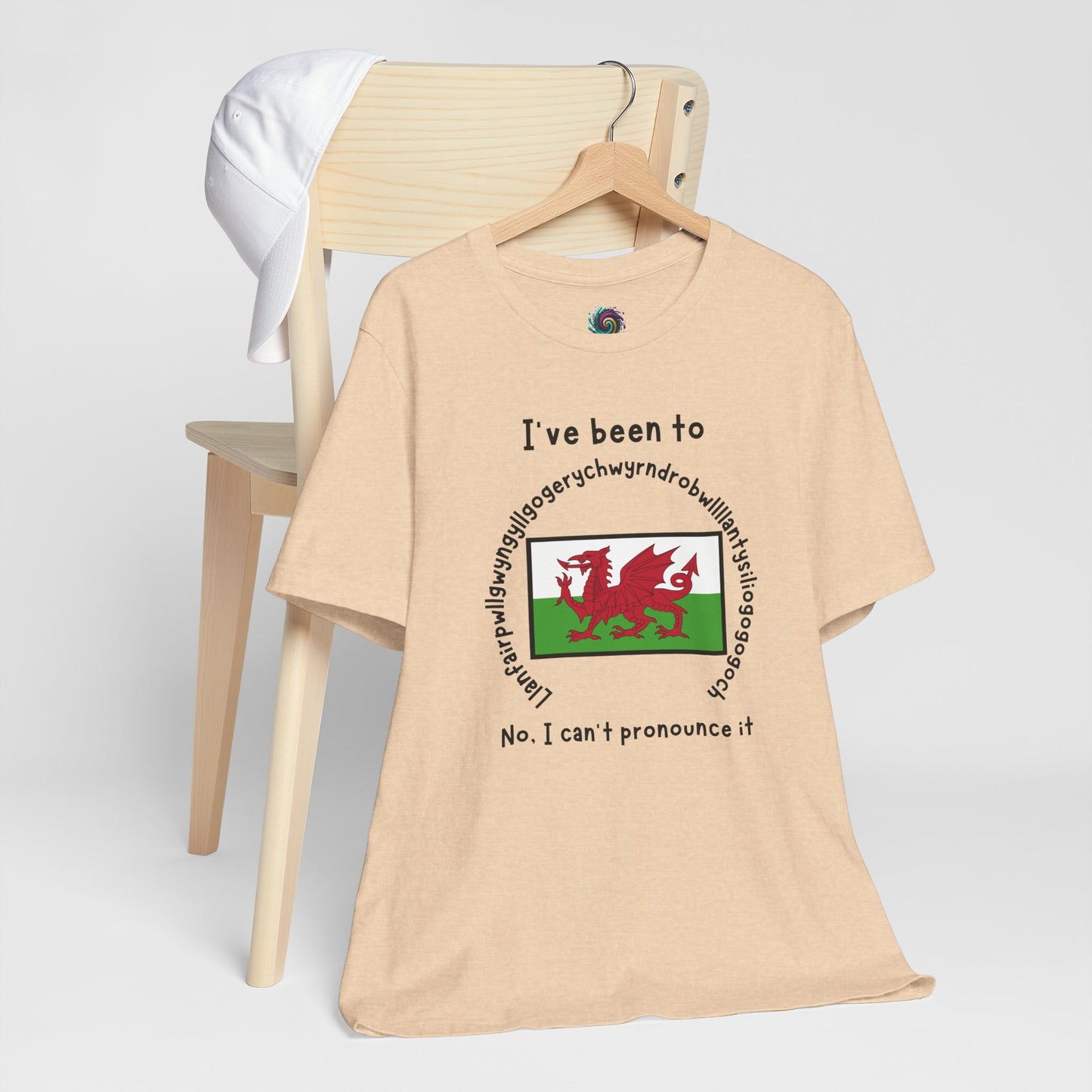 Llanfairpwllgwyngyllgogerychwyrndrobwllllantysiliogogogoch T-Shirt – Funny Wales Travel Merch