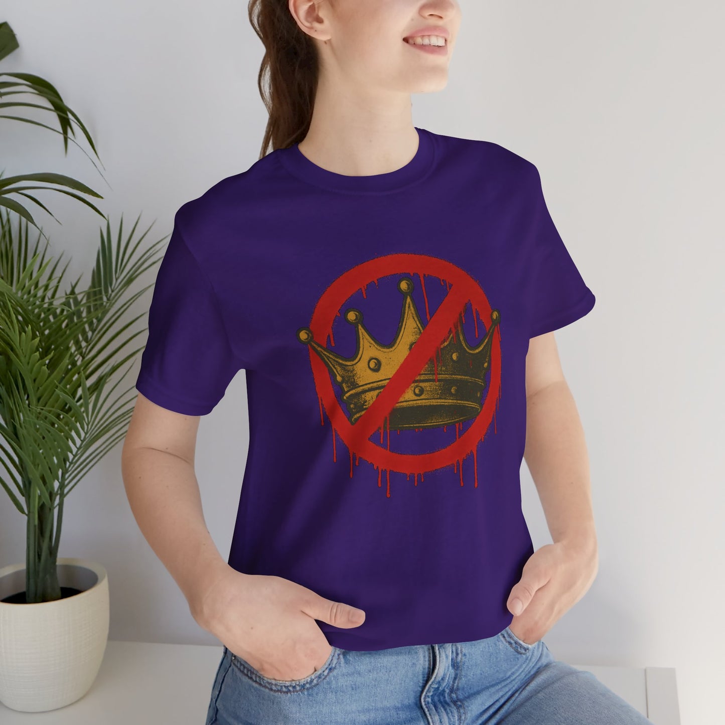 No Kings T-Shirt – Anti-Monarchy Protest Tee for Global Rebels