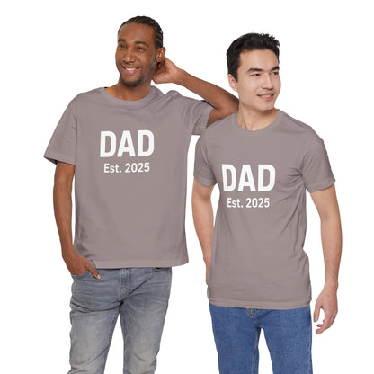 Dad Est. 2025 T-Shirt – New Dad Tee for First Father’s Day