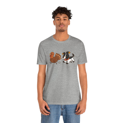 Dog Chasing Turkey T-Shirt – Funny Thanksgiving Dog Tee