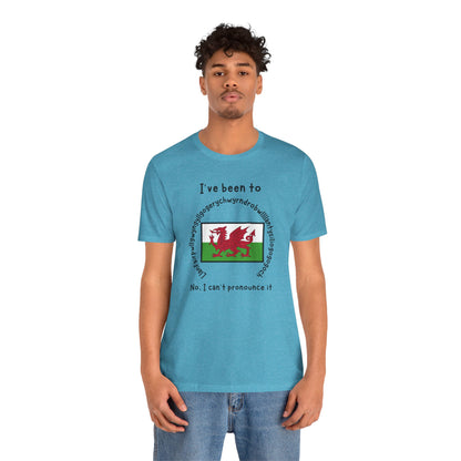 Llanfairpwllgwyngyllgogerychwyrndrobwllllantysiliogogogoch T-Shirt – Funny Wales Travel Merch