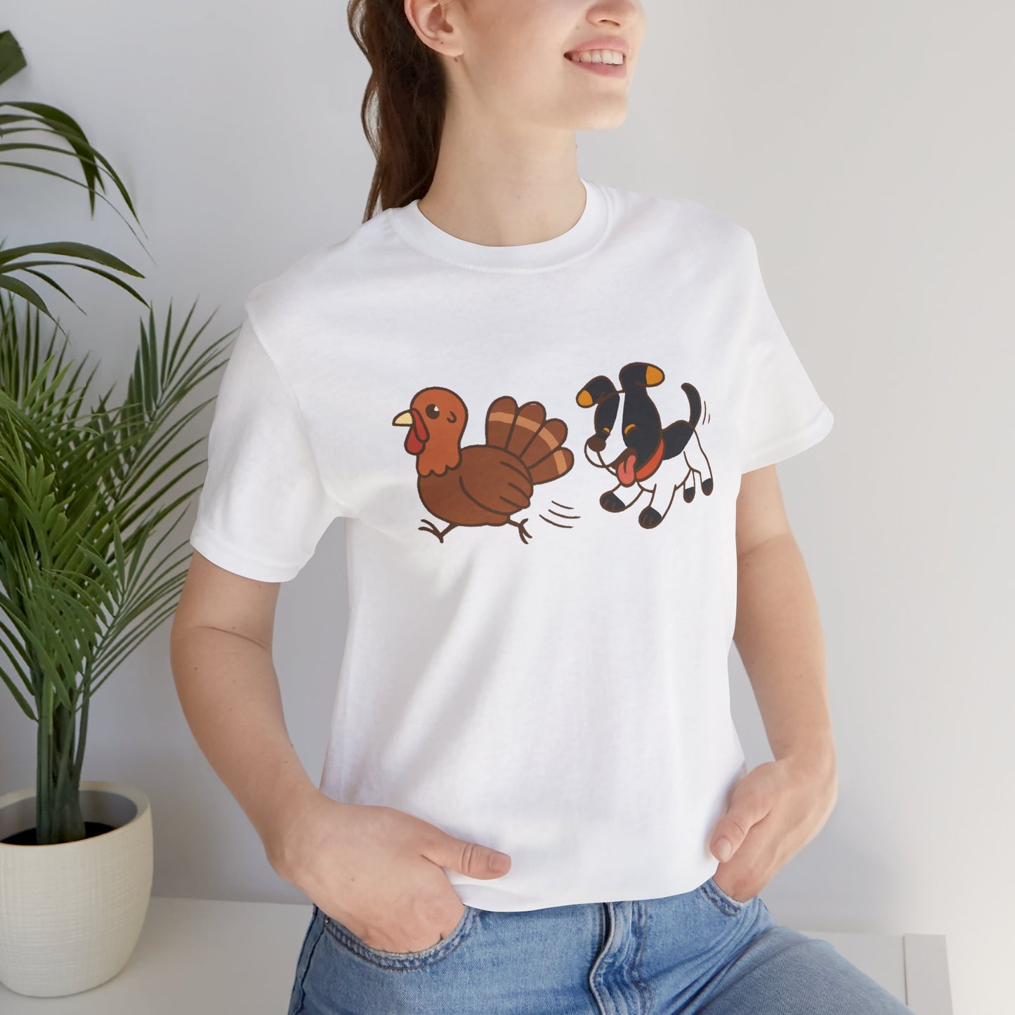 Dog Chasing Turkey T-Shirt – Funny Thanksgiving Dog Tee