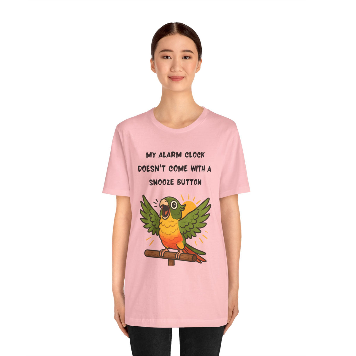 Pink parrot alarm T-shirt with front print: “My alarm clock” and green-winged conure