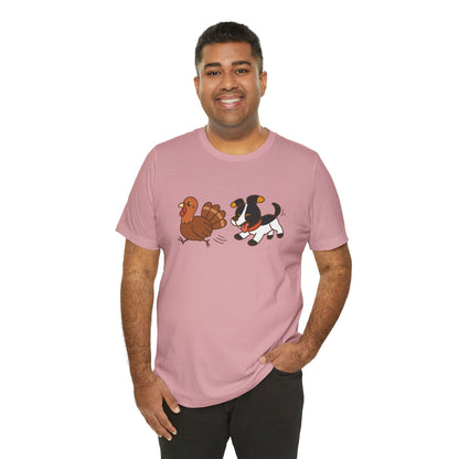 Dog Chasing Turkey T-Shirt – Funny Thanksgiving Dog Tee