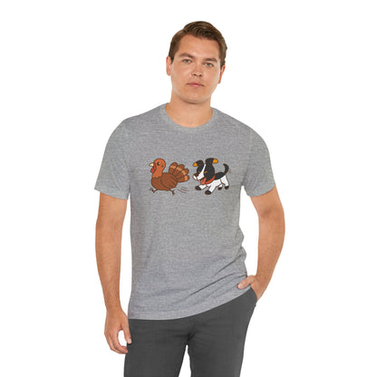 Dog Chasing Turkey T-Shirt – Funny Thanksgiving Dog Tee