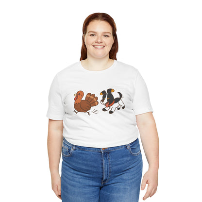 Dog Chasing Turkey T-Shirt – Funny Thanksgiving Dog Tee