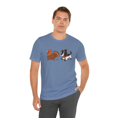 Dog Chasing Turkey T-Shirt – Funny Thanksgiving Dog Tee