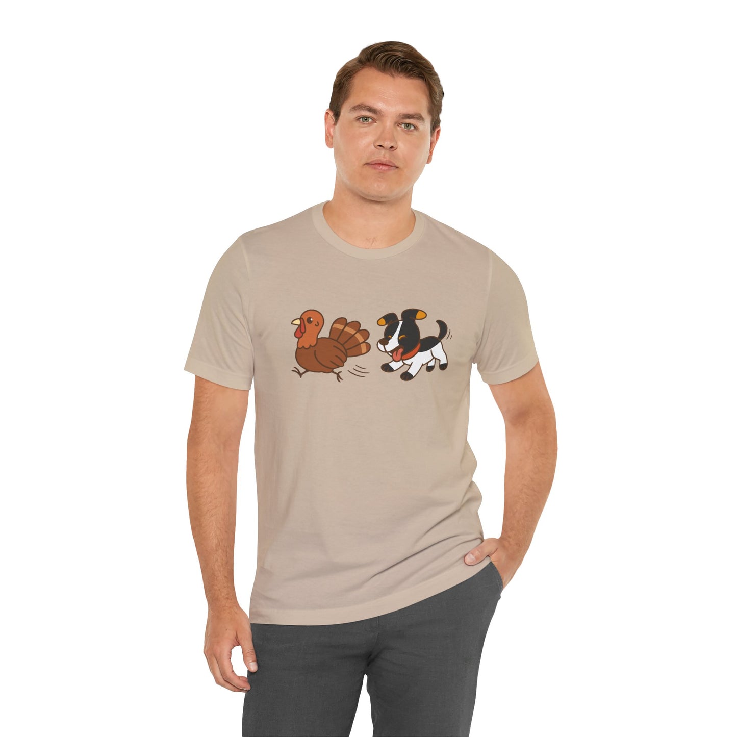 Dog Chasing Turkey T-Shirt – Funny Thanksgiving Dog Tee