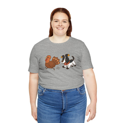 Dog Chasing Turkey T-Shirt – Funny Thanksgiving Dog Tee
