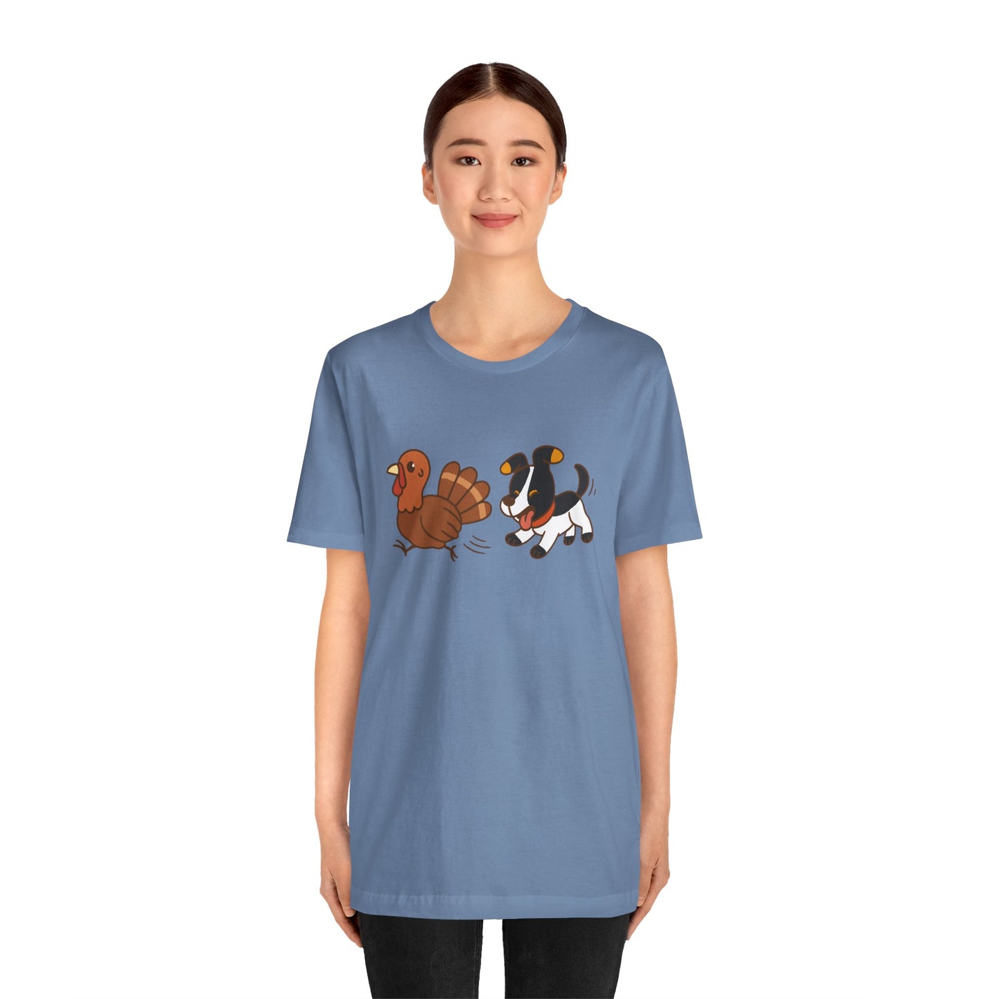 Dog Chasing Turkey T-Shirt – Funny Thanksgiving Dog Tee