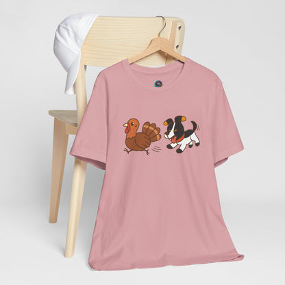 Dog Chasing Turkey T-Shirt – Funny Thanksgiving Dog Tee