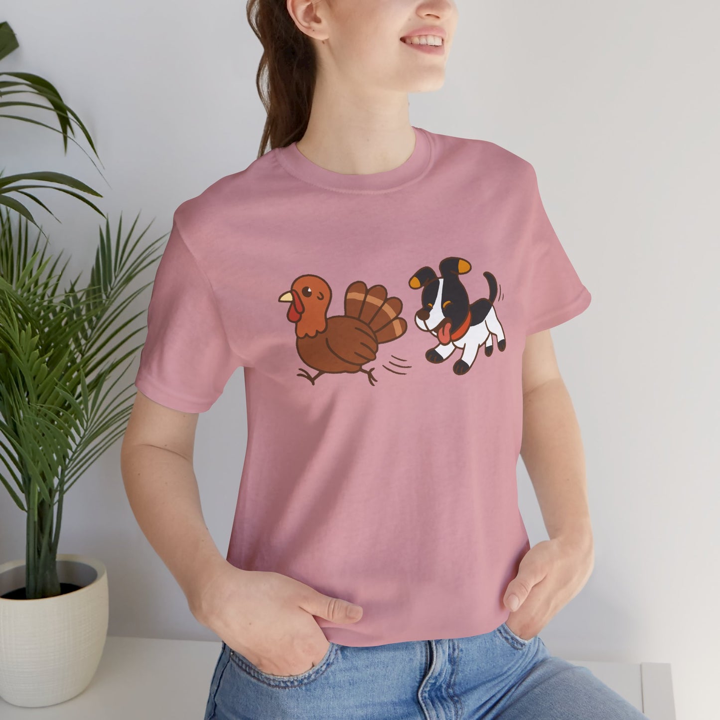 Dog Chasing Turkey T-Shirt – Funny Thanksgiving Dog Tee