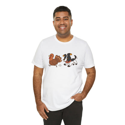 Dog Chasing Turkey T-Shirt – Funny Thanksgiving Dog Tee