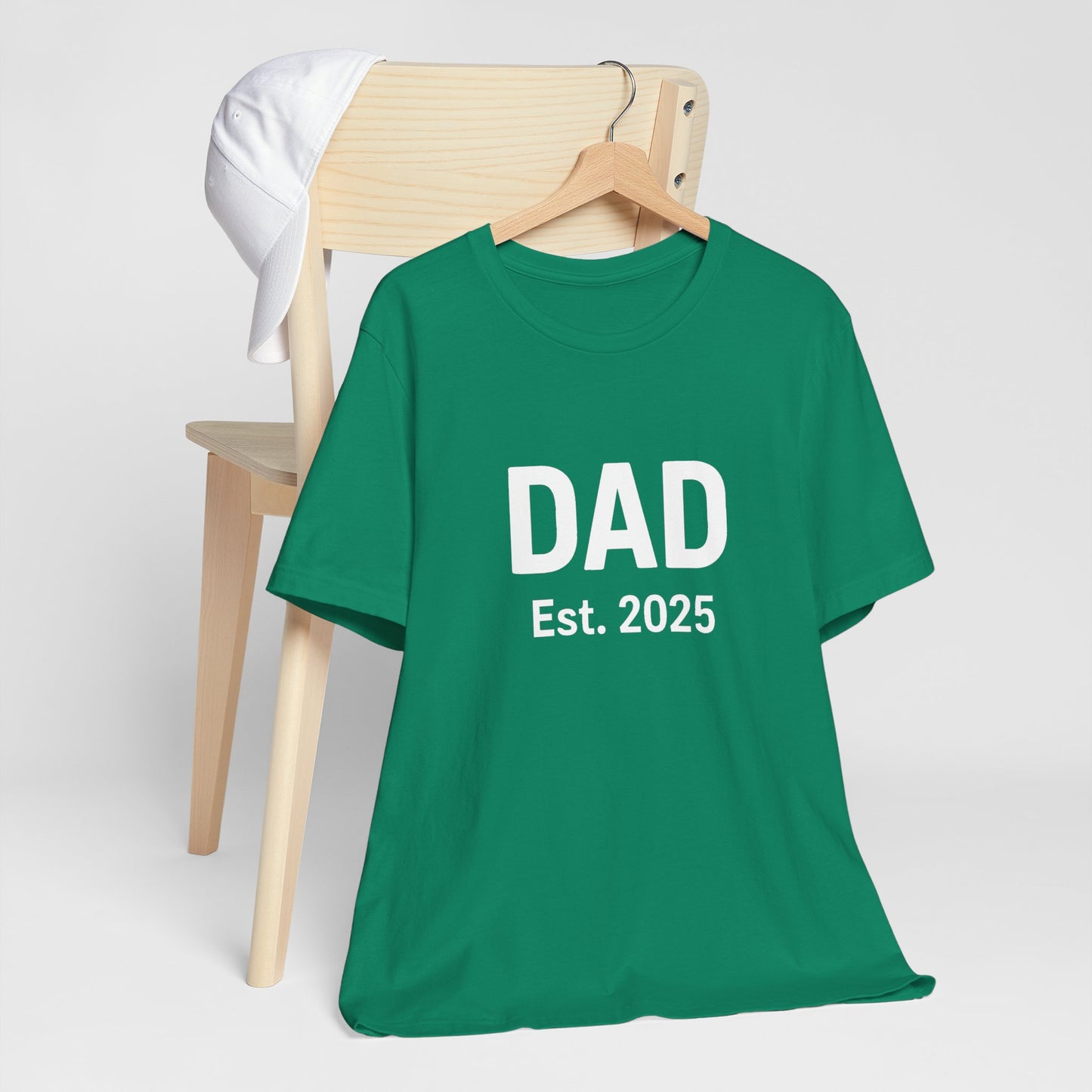 Dad Est. 2025 T-Shirt – New Dad Tee for First Father’s Day