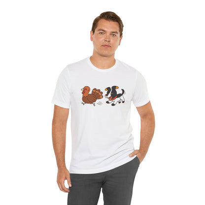 Dog Chasing Turkey T-Shirt – Funny Thanksgiving Dog Tee
